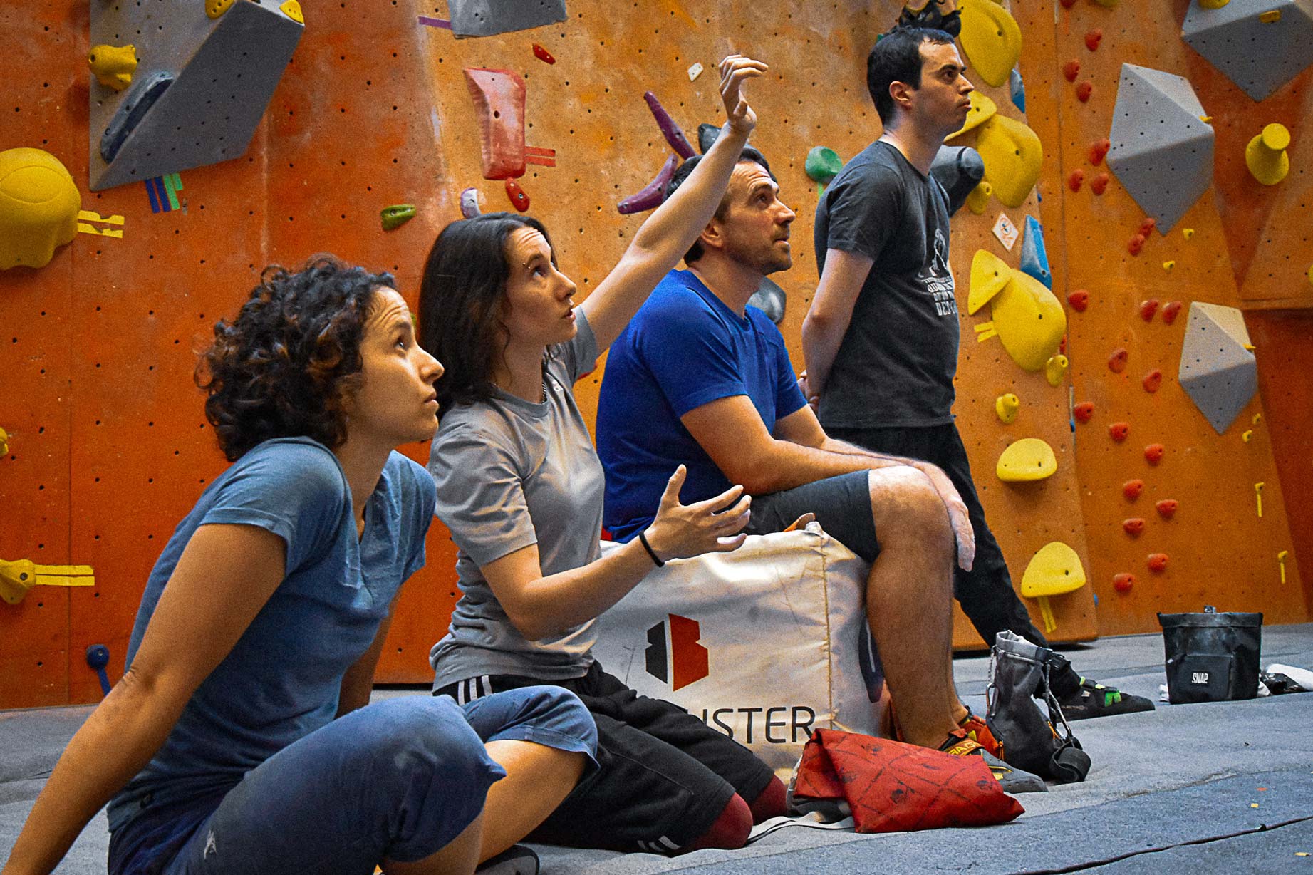 Cours d'escalade ados & adultes à Blocbuster Courbevoie